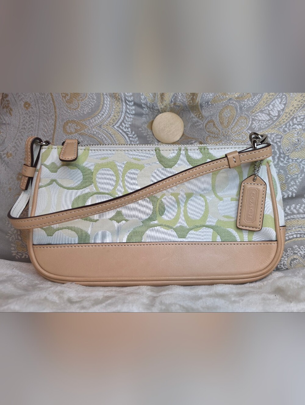 COACH VINTAGE OPTIC GREEN SIGNATURE C DEMI BAG 7027